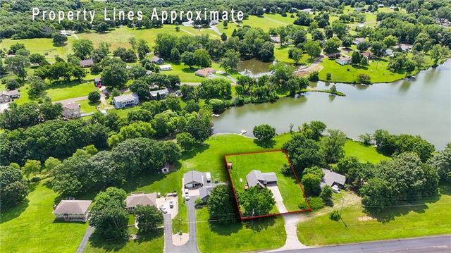 18629 Linwood Road, Linwood, KS 66052