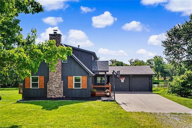 18629 Linwood Road, Linwood, KS 66052
