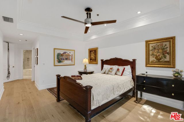 850 N Croft Avenue 103, West Hollywood, CA 90069
