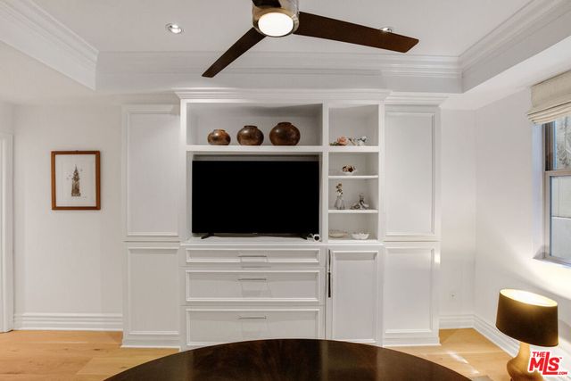 850 N Croft Avenue 103, West Hollywood, CA 90069