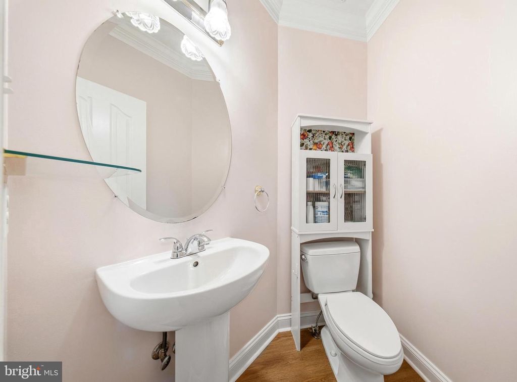 Image 13 of property listing at 18528 DENHIGH CIR, Olney, MD 20832