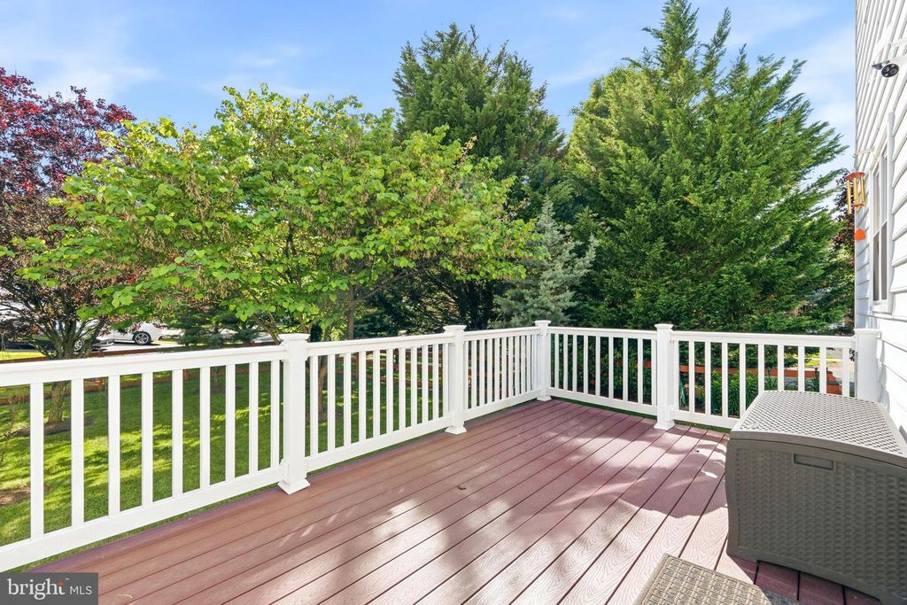 Image 15 of property listing at 18528 DENHIGH CIR, Olney, MD 20832