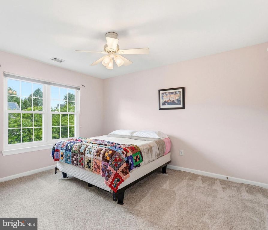 Image 20 of property listing at 18528 DENHIGH CIR, Olney, MD 20832