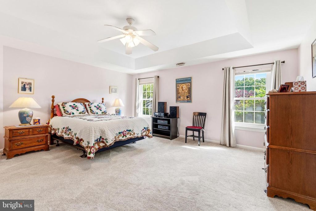 Image 23 of property listing at 18528 DENHIGH CIR, Olney, MD 20832