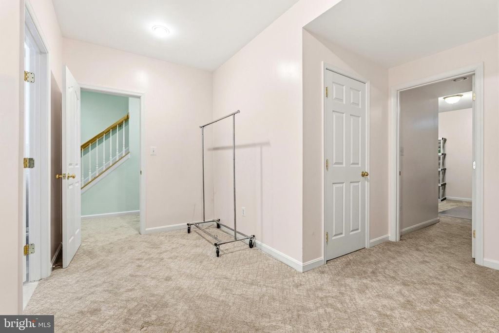 Image 35 of property listing at 18528 DENHIGH CIR, Olney, MD 20832