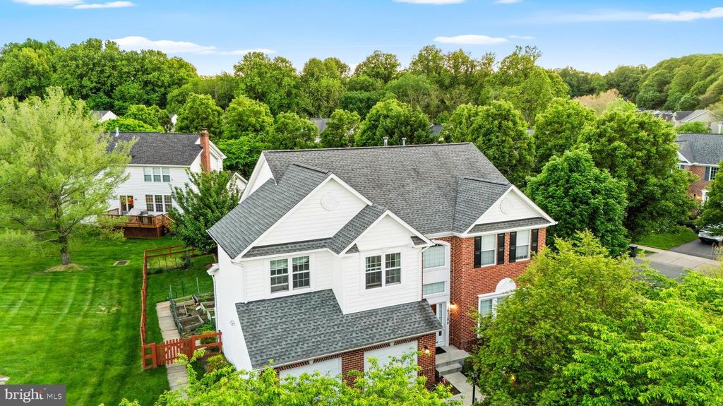 Image 39 of property listing at 18528 DENHIGH CIR, Olney, MD 20832