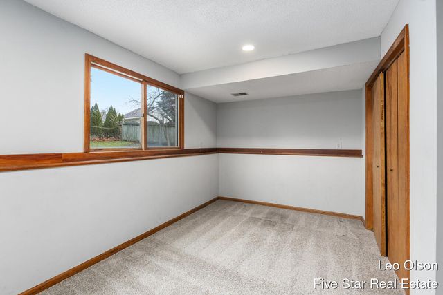 4451 Blackfoot Drive, Grandville, MI 49418