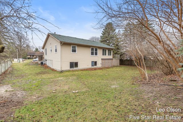 4451 Blackfoot Drive, Grandville, MI 49418