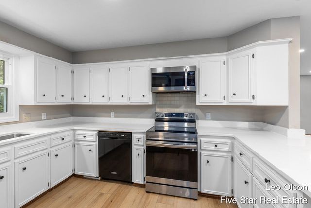 4451 Blackfoot Drive, Grandville, MI 49418