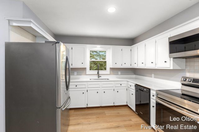 4451 Blackfoot Drive, Grandville, MI 49418