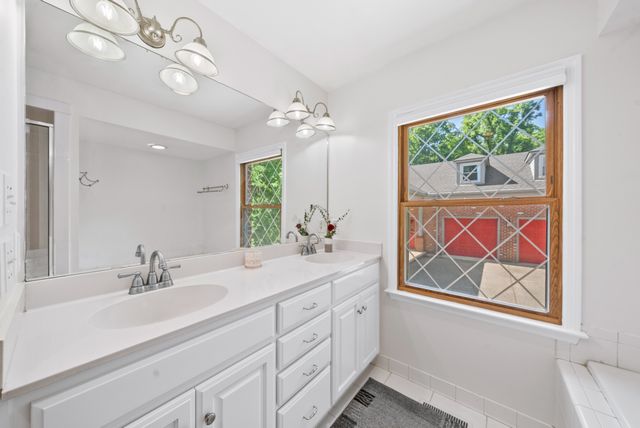 1206 Holly Hill Dr, Franklin, TN 37064