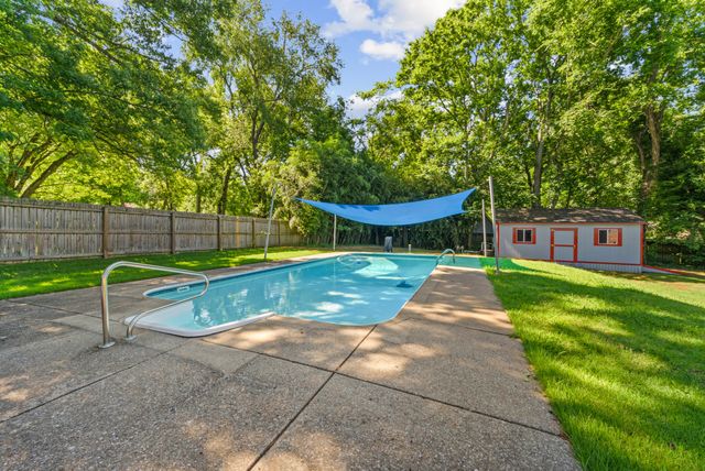 1206 Holly Hill Dr, Franklin, TN 37064