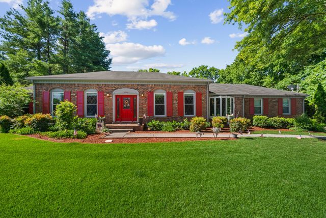 1206 Holly Hill Dr, Franklin, TN 37064