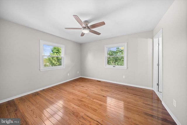 1208 E IBERIA RD, Sterling, VA 20164