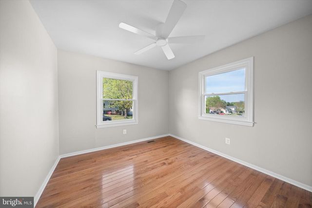 1208 E IBERIA RD, Sterling, VA 20164