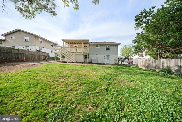 1208 E IBERIA RD, Sterling, VA 20164