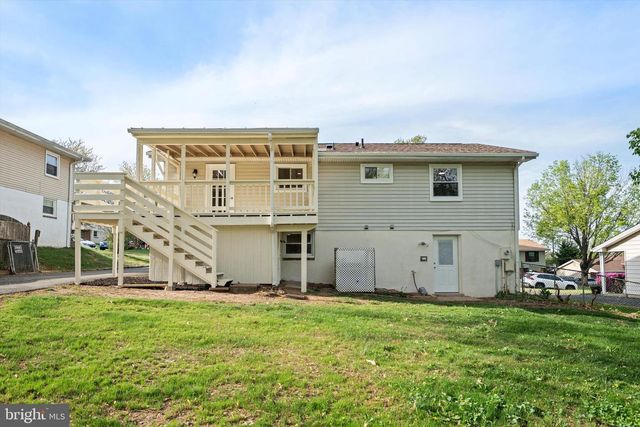 1208 E IBERIA RD, Sterling, VA 20164