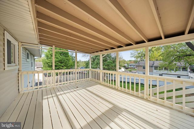 1208 E IBERIA RD, Sterling, VA 20164