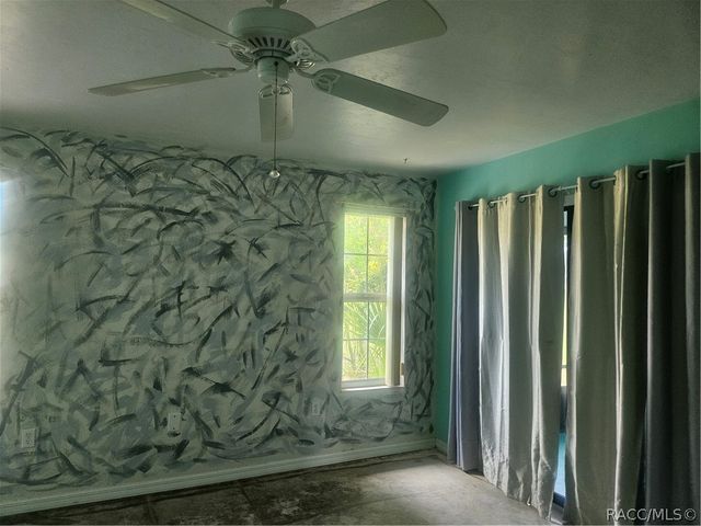 650 W Diamondbird Loop, Hernando, FL 34442