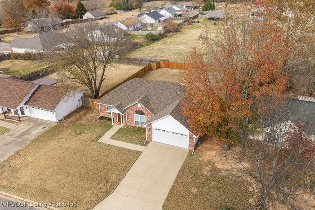 1106 Ruby Drive, Van Buren, AR 72956