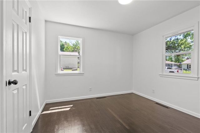 1415 N High Street, Independence, MO 64050
