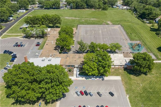 1415 N High Street, Independence, MO 64050