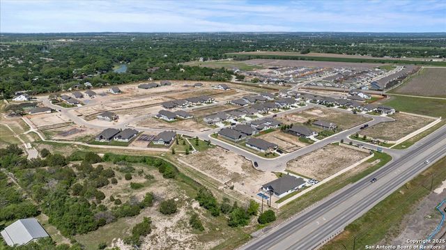 206 Scarlet Oak Creek, Seguin, TX 78155