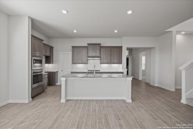 206 Scarlet Oak Creek, Seguin, TX 78155