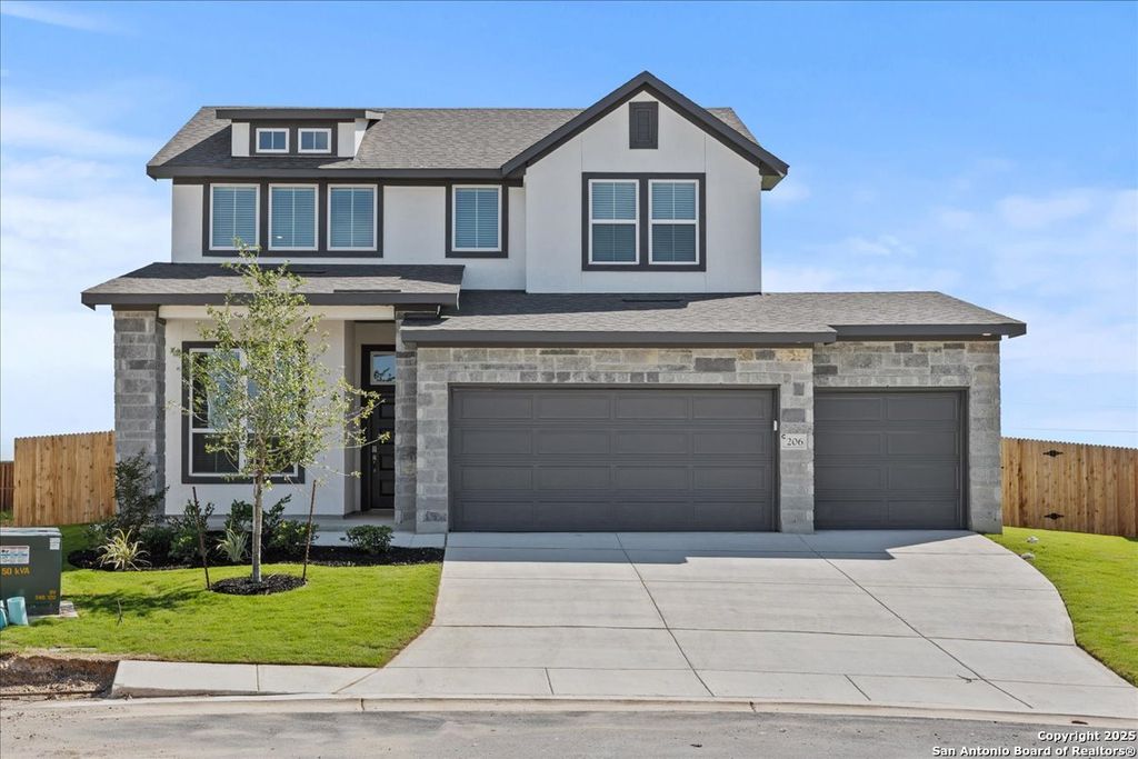 206 Scarlet Oak Creek, Seguin, TX 78155