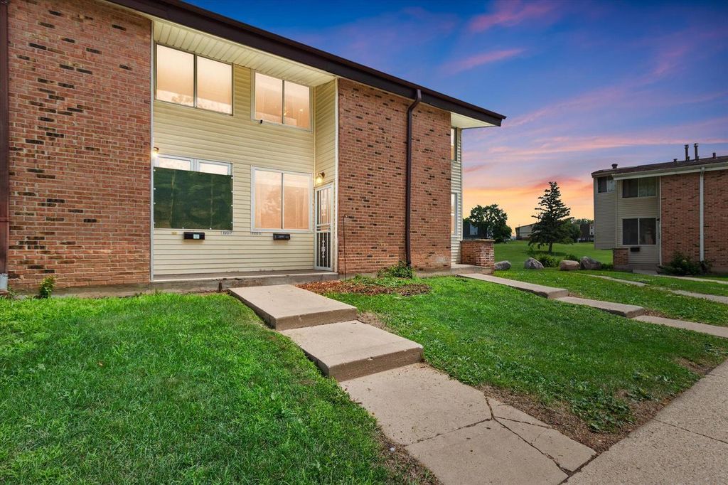8950 N 95th STREET #G, Milwaukee, WI 53224