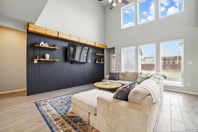9125 Yearling St, San Antonio, TX 78254
