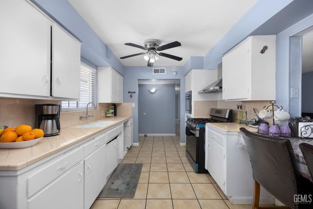 507 Tulip Street, Bakersfield, CA 93306