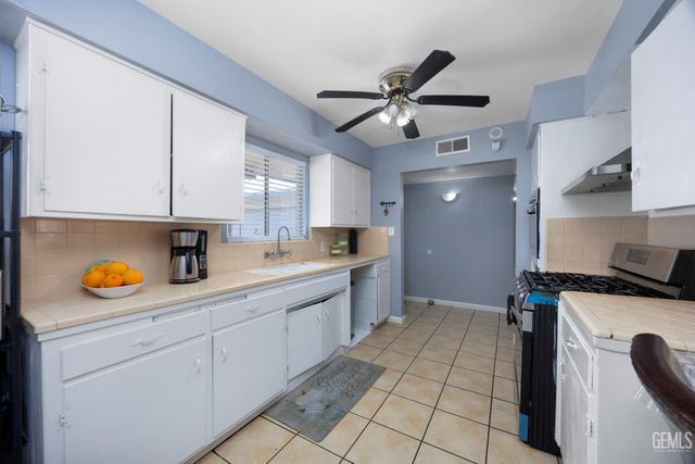 507 Tulip Street, Bakersfield, CA 93306