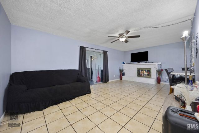 507 Tulip Street, Bakersfield, CA 93306