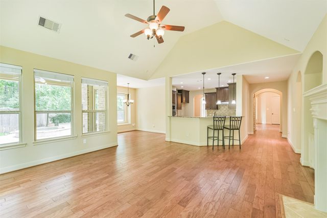 6 Little Falls Place, Tomball, TX 77375