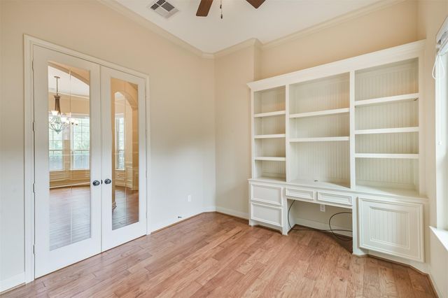 6 Little Falls Place, Tomball, TX 77375