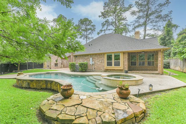 6 Little Falls Place, Tomball, TX 77375