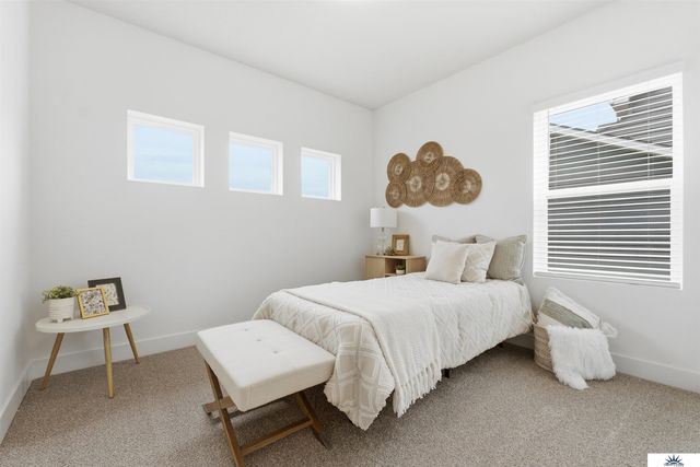 21115 Alex Avenue, Elkhorn, NE 68022