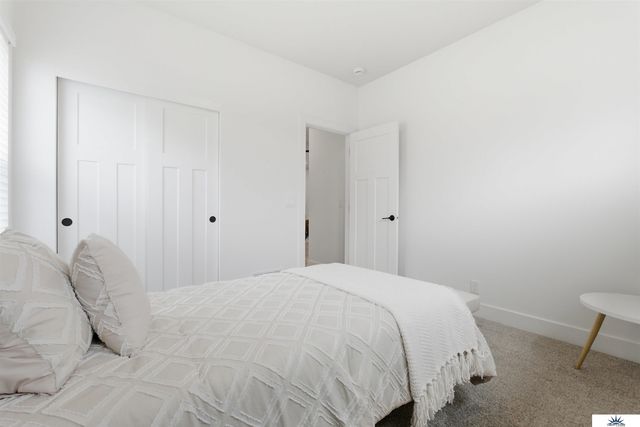 21115 Alex Avenue, Elkhorn, NE 68022