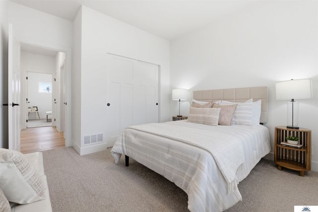 21115 Alex Avenue, Elkhorn, NE 68022