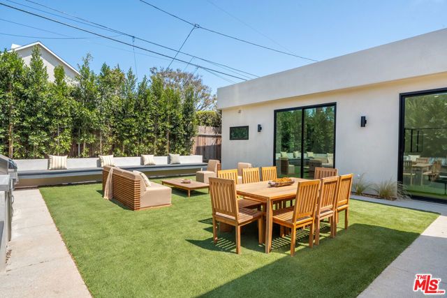 8404 Gonzaga Avenue, Los Angeles, CA 90045