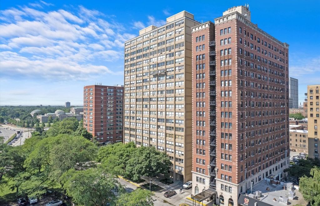 5530 S Shore Drive 5B, Chicago, IL 60637