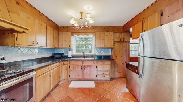 659 Amwell Rd, Hillsborough Twp., NJ 08844