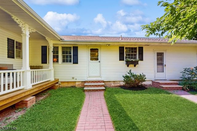 659 Amwell Rd, Hillsborough Twp., NJ 08844