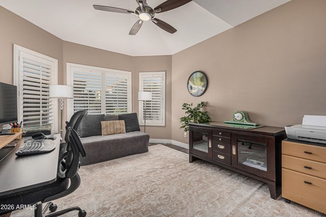 1325 W SANDPIPER Drive, Gilbert, AZ 85233