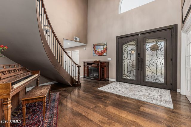 1325 W SANDPIPER Drive, Gilbert, AZ 85233