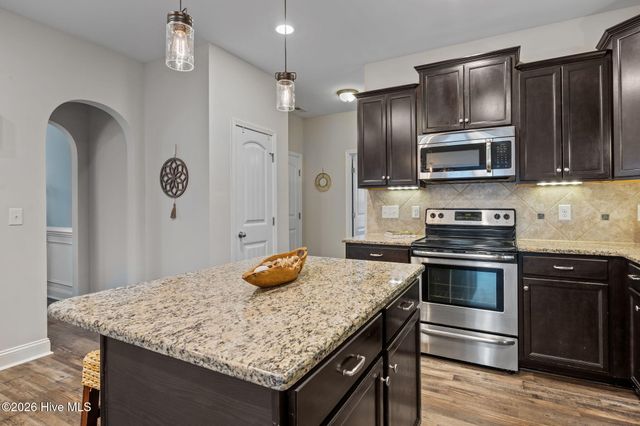 7205 Sanctuary Drive, Wilmington, NC 28411