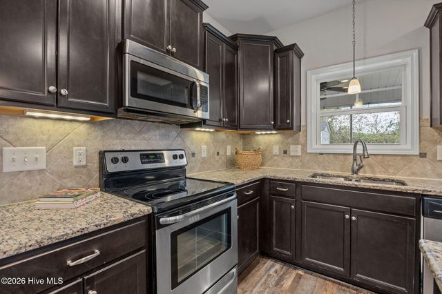 7205 Sanctuary Drive, Wilmington, NC 28411