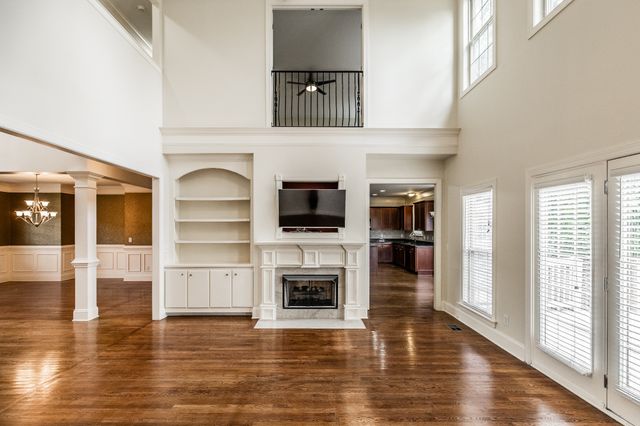 1074 Mansker Farm Blvd, Hendersonville, TN 37075