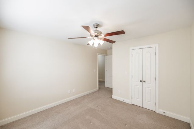 1074 Mansker Farm Blvd, Hendersonville, TN 37075